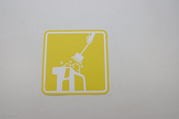 AUTOCOLLANT JAUNE BROSSE CONCEPT DE COUL