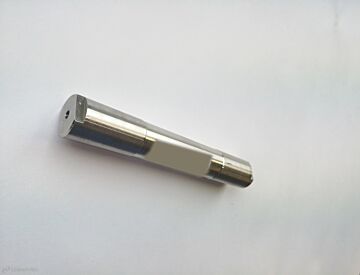 ARBRE PLAQUÉ PIVOTANT Ø28X185